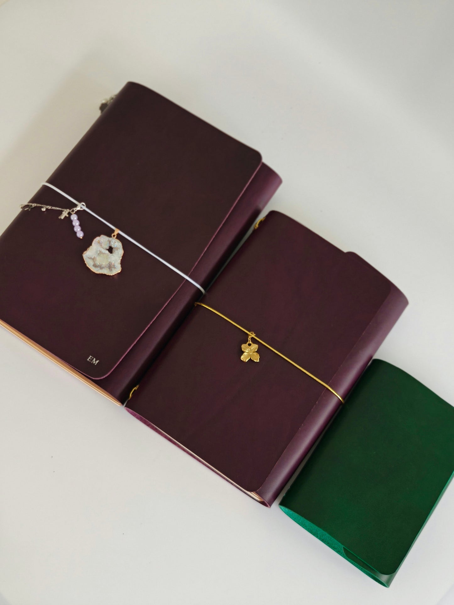 Nook - passport size