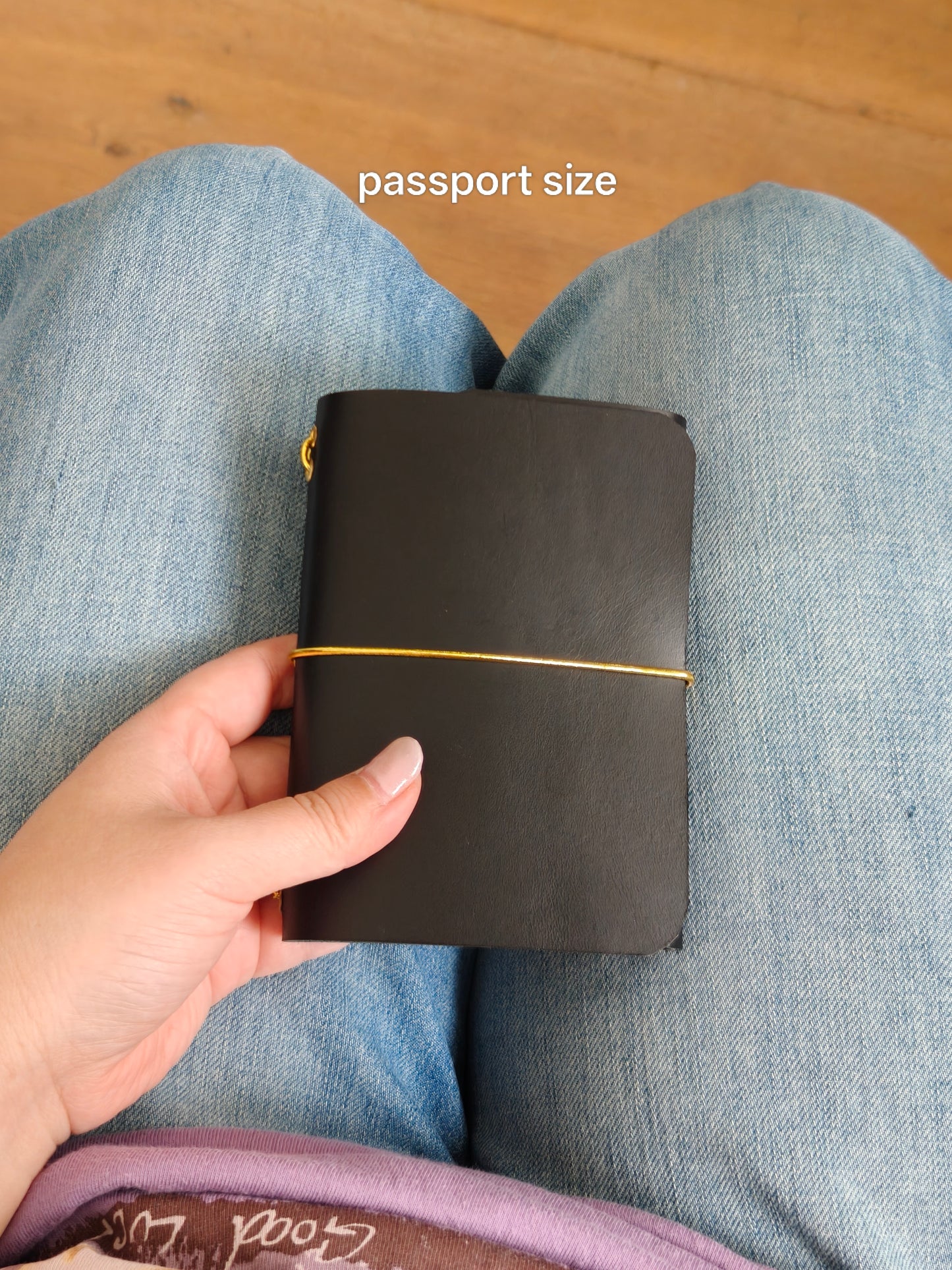 Nook - passport size