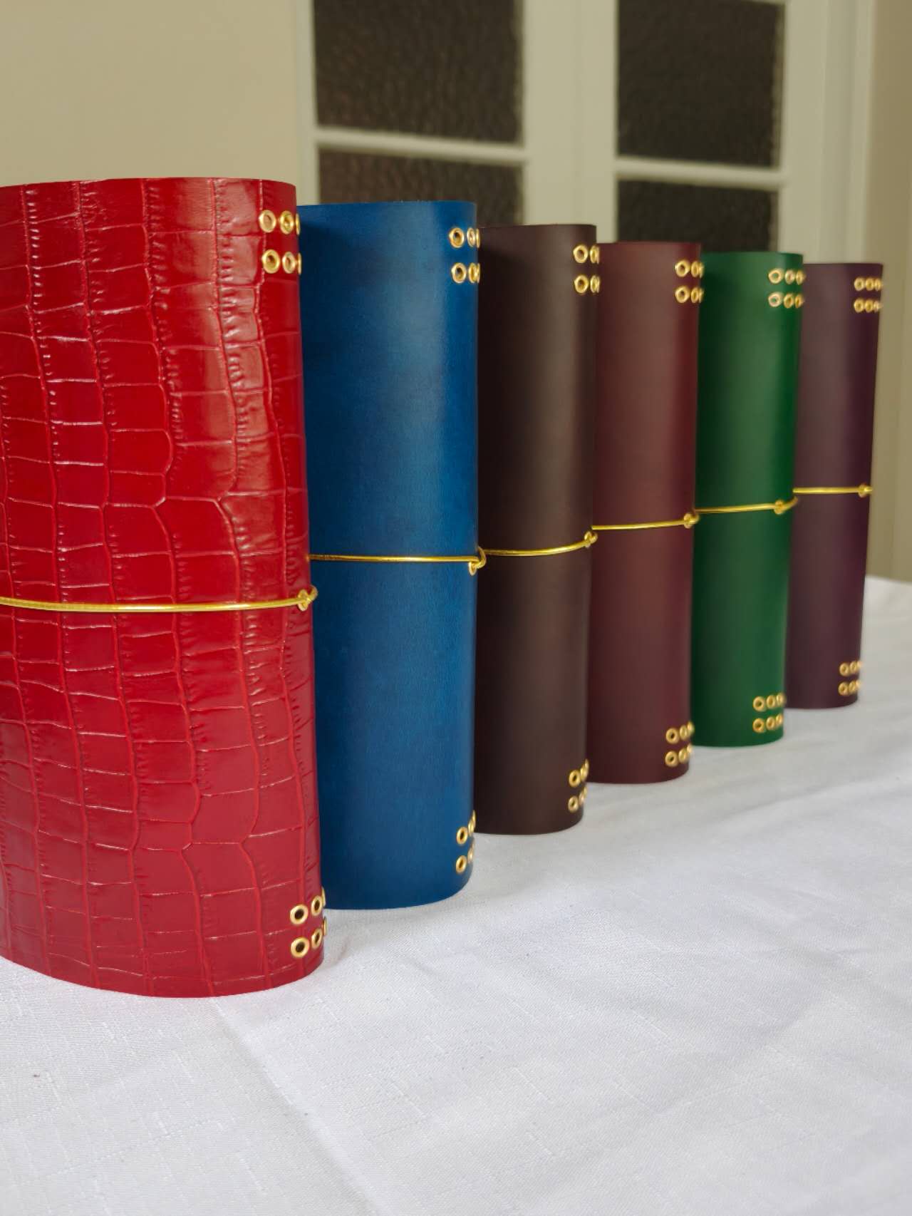 Nook - passport size