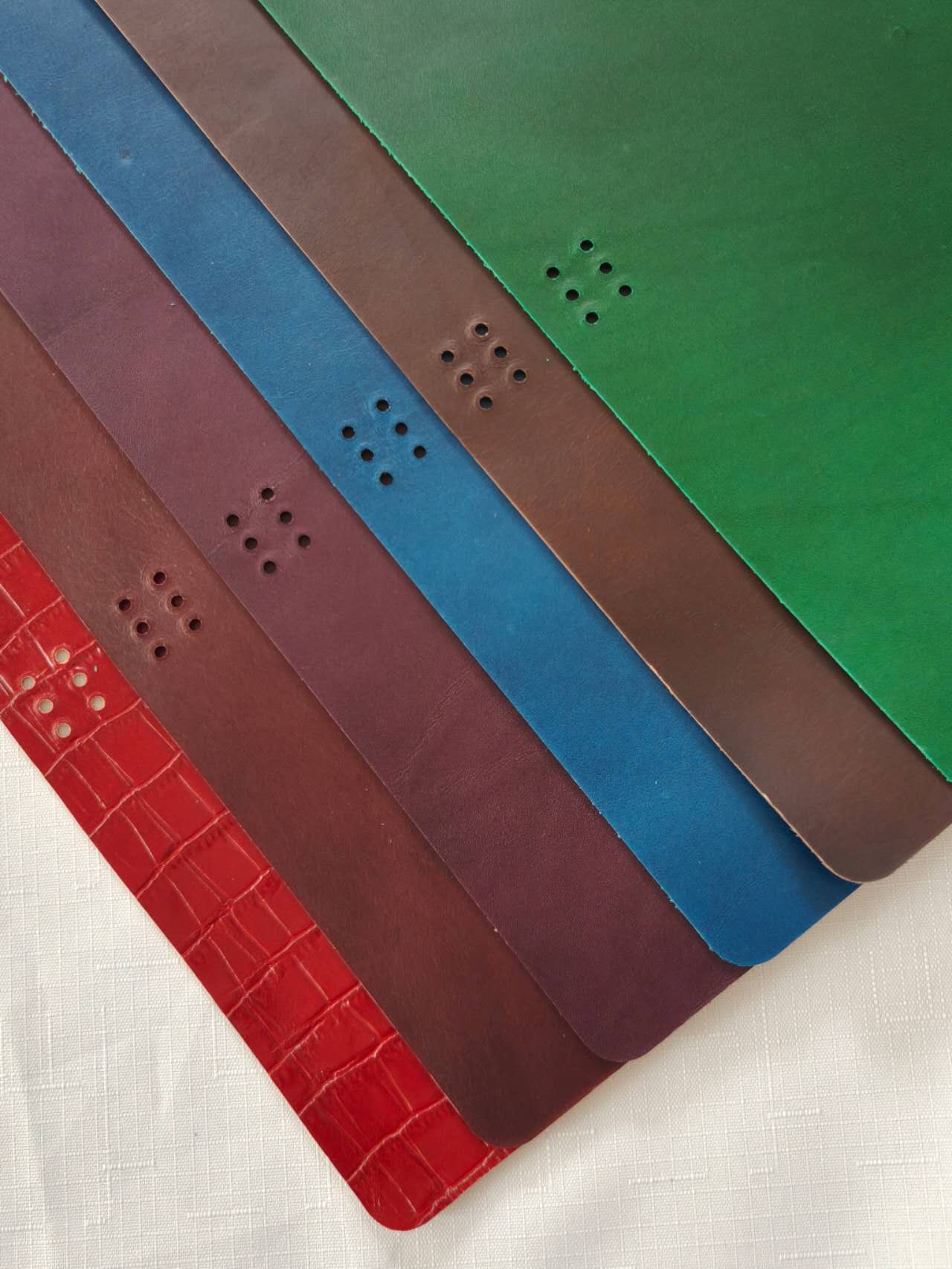 Nook - passport size